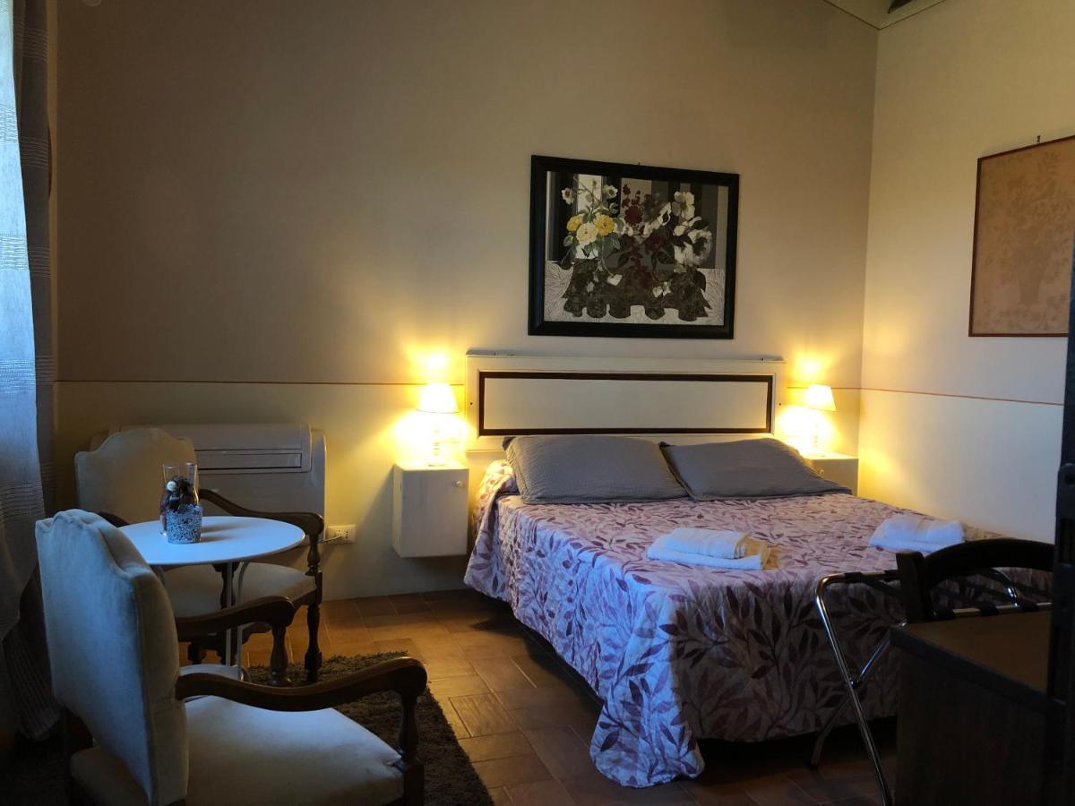 La Rugantina Hotel Cortona Buitenkant foto