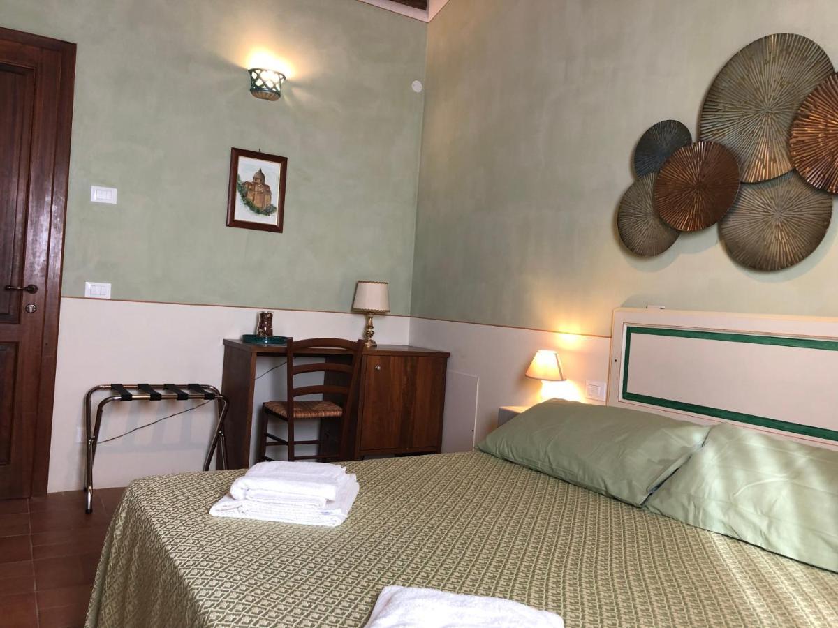La Rugantina Hotel Cortona Buitenkant foto