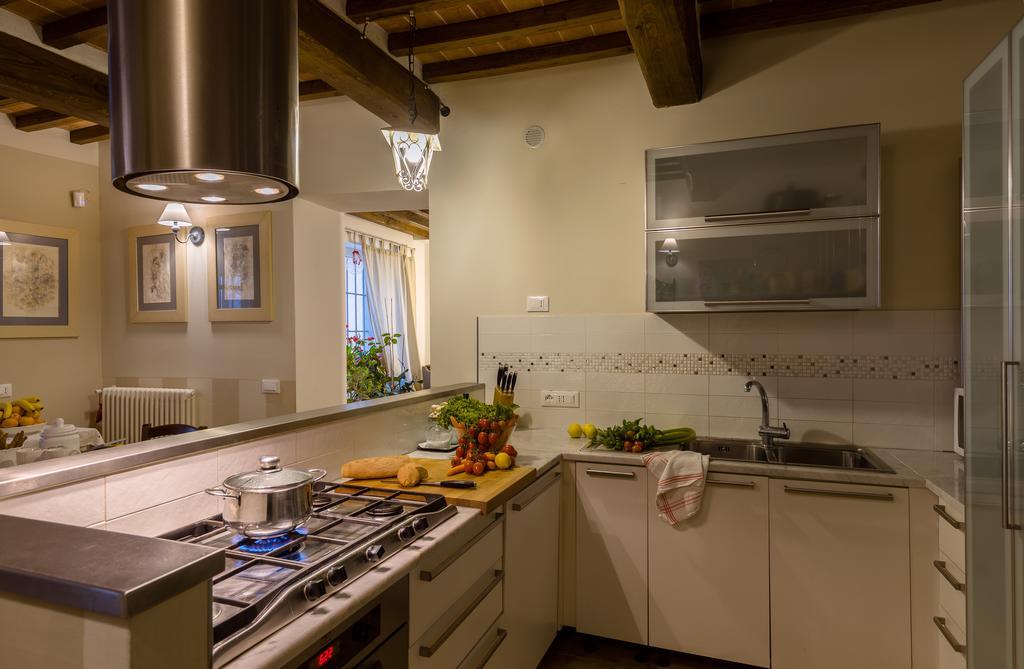 La Rugantina Hotel Cortona Buitenkant foto
